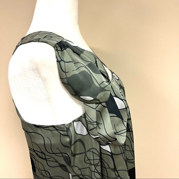 Benetton Art Deco sleeveless shift dress. Size XS - Picture 7 of 9